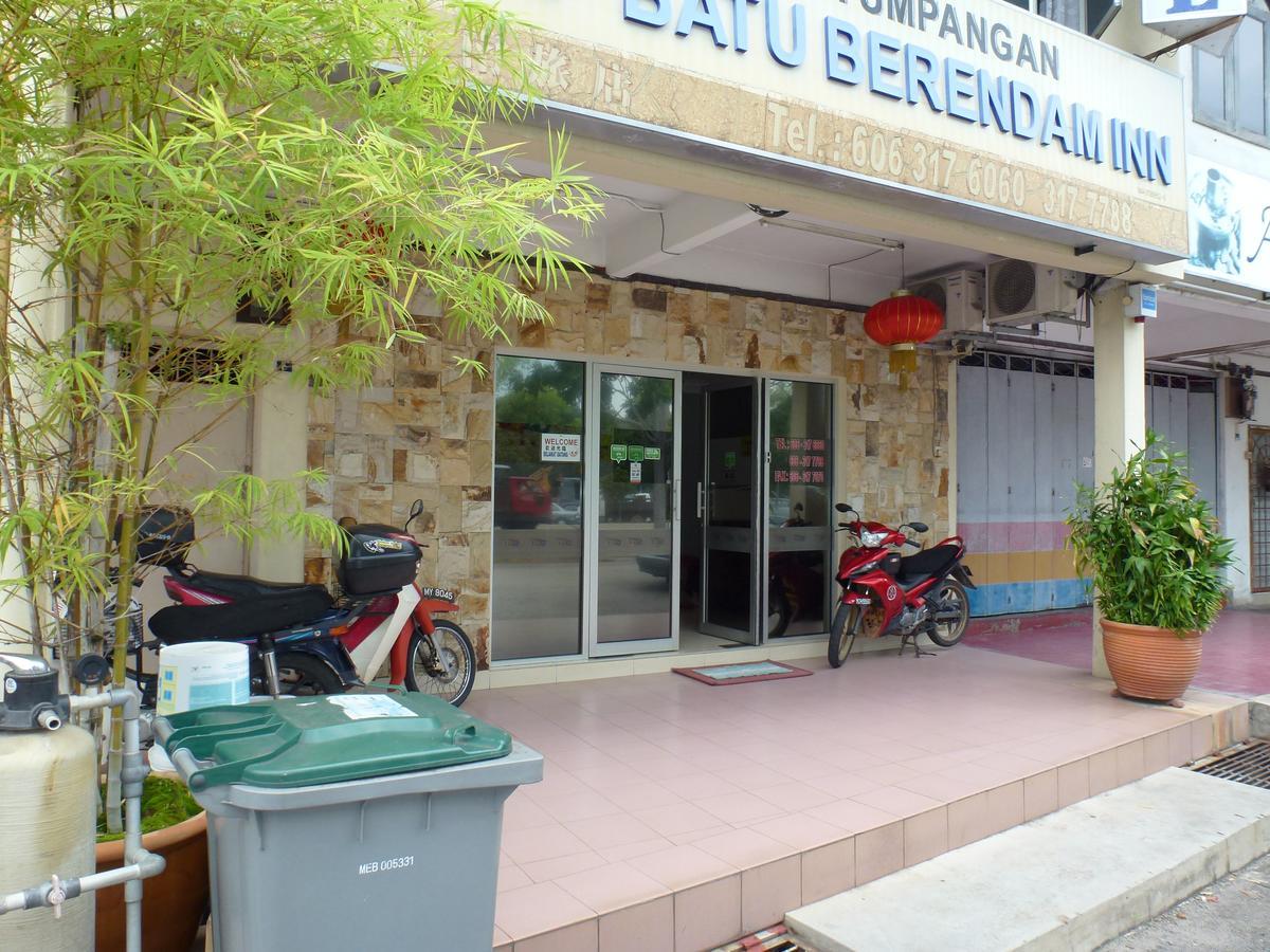 Batu Berendam Inn Kampong Sungai Putat Exteriér fotografie